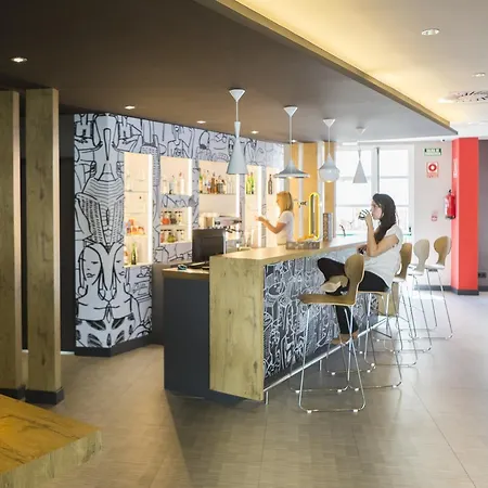 Hotel Ibis Barcelona 2*